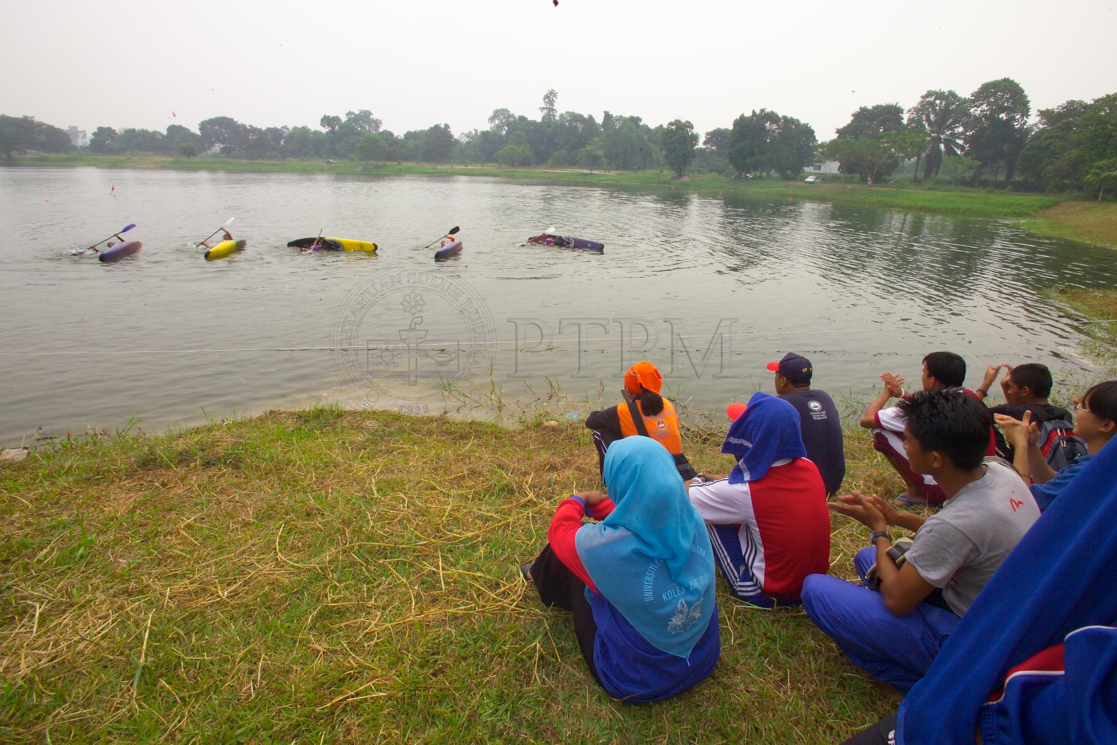 PTPM 05 13 kayak D8XZ8780